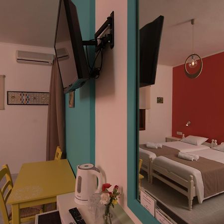 Niki Rooms Palaiochora Ruang foto