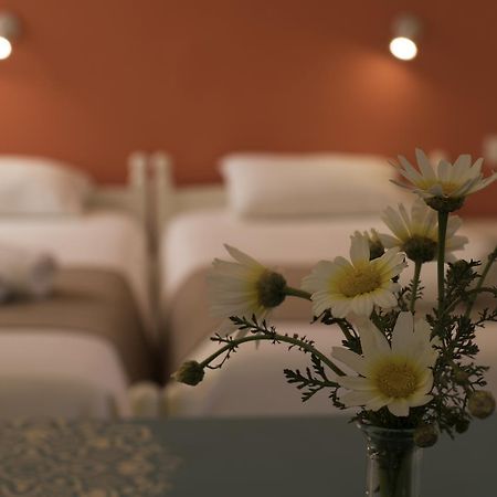 Niki Rooms Palaiochora Bagian luar foto